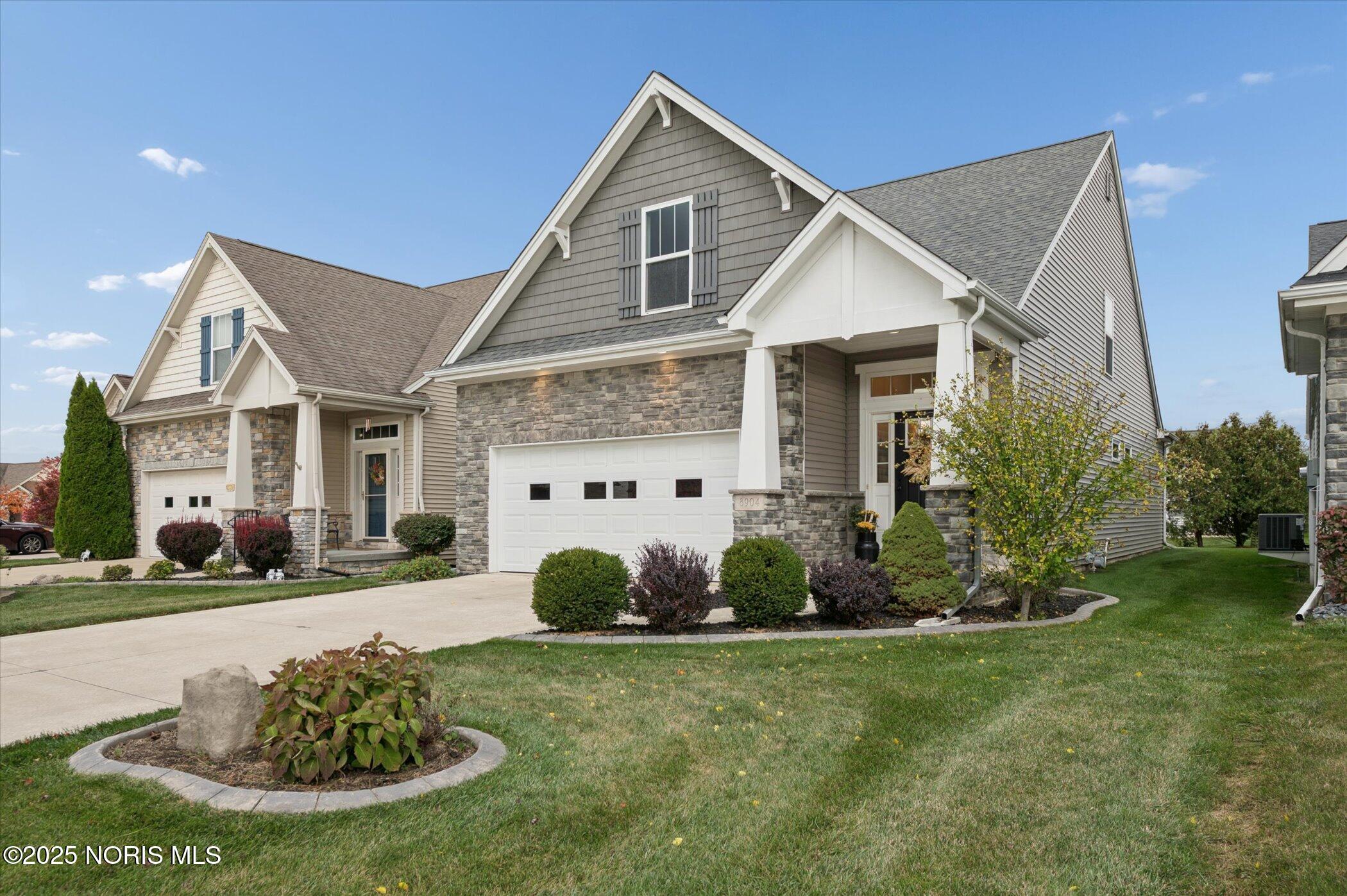 8904 N Park Lake Circle