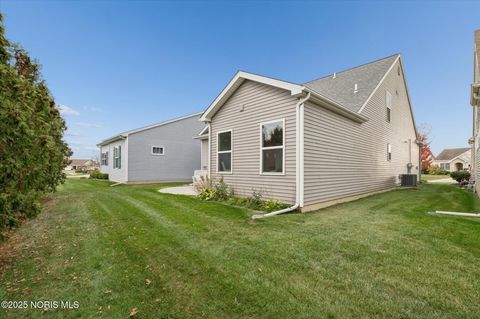 Tiny photo for 8904 N Park Lake Circle, Sylvania, OH 43560 (MLS # 10000436)