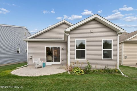Tiny photo for 8904 N Park Lake Circle, Sylvania, OH 43560 (MLS # 10000436)