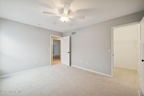 Tiny photo for 8904 N Park Lake Circle, Sylvania, OH 43560 (MLS # 10000436)