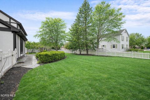 Tiny photo for 730 Ashbury Drive, Perrysburg, OH 43551 (MLS # 10006063)