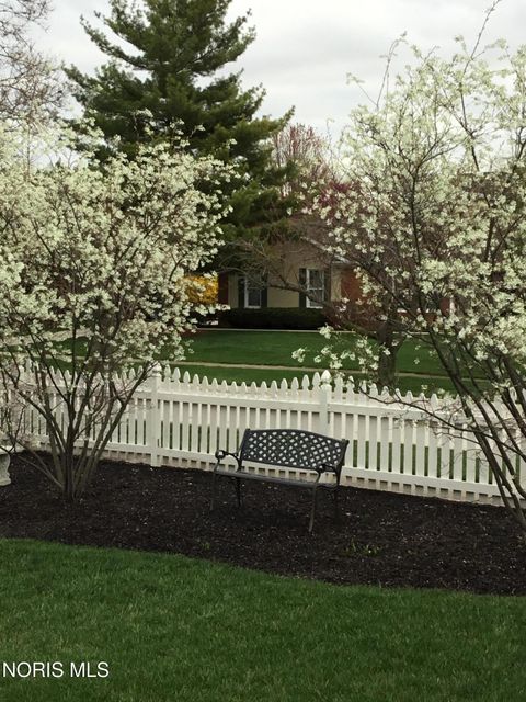 Tiny photo for 730 Ashbury Drive, Perrysburg, OH 43551 (MLS # 10006063)