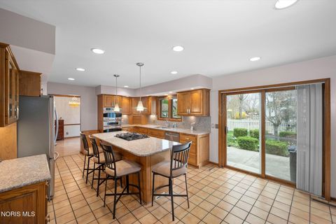 Tiny photo for 730 Ashbury Drive, Perrysburg, OH 43551 (MLS # 10006063)