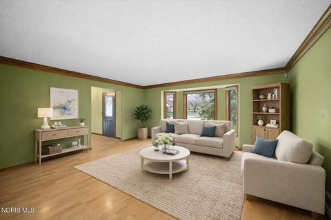 Tiny photo for 730 Ashbury Drive, Perrysburg, OH 43551 (MLS # 10006063)