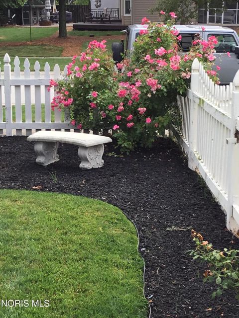 Tiny photo for 730 Ashbury Drive, Perrysburg, OH 43551 (MLS # 10006063)