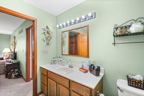 Tiny photo for 100 Meadowcrest Drive, McComb, OH 45858 (MLS # 10008646)