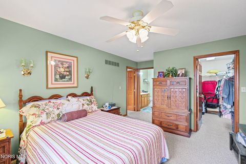 Tiny photo for 100 Meadowcrest Drive, McComb, OH 45858 (MLS # 10008646)
