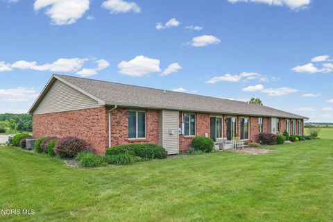 Tiny photo for 100 Meadowcrest Drive, McComb, OH 45858 (MLS # 10008646)