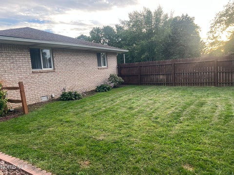 Tiny photo for 59 Applewood Drive, Oregon, OH 43616 (MLS # 10013433)