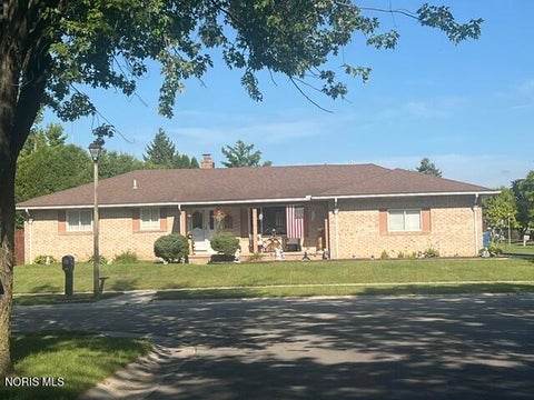 Tiny photo for 59 Applewood Drive, Oregon, OH 43616 (MLS # 10013433)