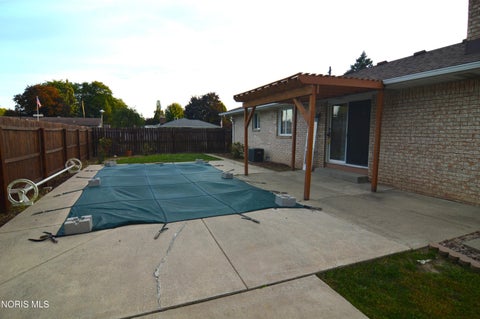 Tiny photo for 59 Applewood Drive, Oregon, OH 43616 (MLS # 10013433)