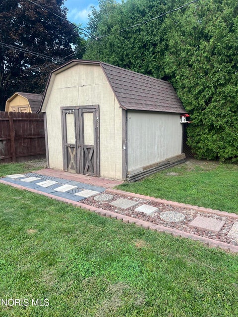 Tiny photo for 59 Applewood Drive, Oregon, OH 43616 (MLS # 10013433)