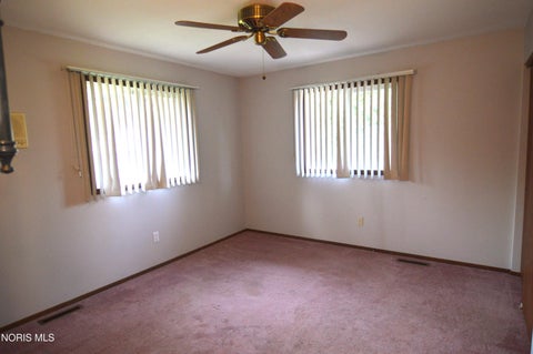 Tiny photo for 59 Applewood Drive, Oregon, OH 43616 (MLS # 10013433)