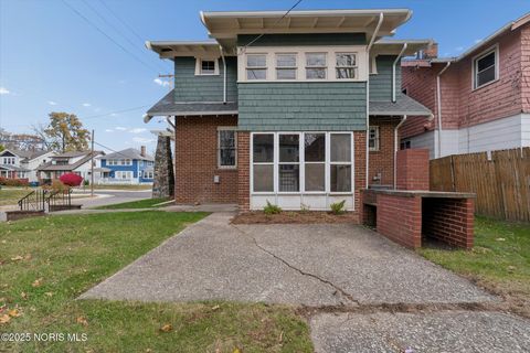 Tiny photo for 2053 Calumet Avenue, Toledo, OH 43607 (MLS # 10001123)