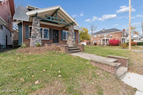 Tiny photo for 2053 Calumet Avenue, Toledo, OH 43607 (MLS # 10001123)