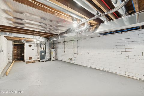 Tiny photo for 2053 Calumet Avenue, Toledo, OH 43607 (MLS # 10001123)