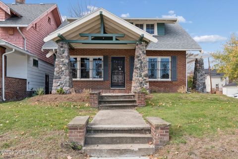 Tiny photo for 2053 Calumet Avenue, Toledo, OH 43607 (MLS # 10001123)