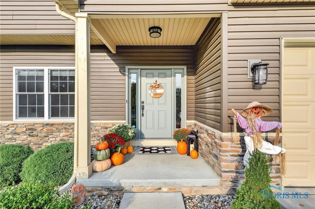 6746 Oak Crossing Lane