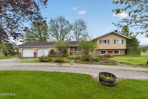 Homes For Sale - 28141 Glenwood Road<br/> Wood County, Perrysburg, OH 43551