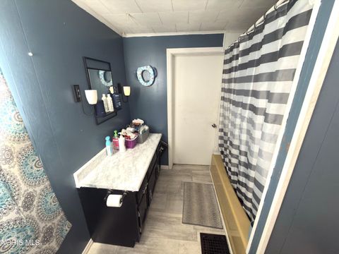 Tiny photo for 960 Glenn Street, Van Wert, OH 45891 (MLS # 10004582)