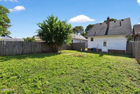 Tiny photo for 536 Eleanor Avenue, Toledo, OH 43612 (MLS # 10014487)
