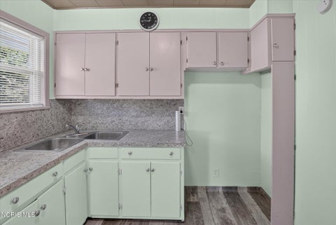 Tiny photo for 536 Eleanor Avenue, Toledo, OH 43612 (MLS # 10014487)