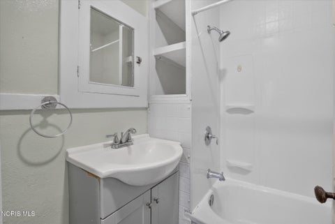 Tiny photo for 536 Eleanor Avenue, Toledo, OH 43612 (MLS # 10014487)