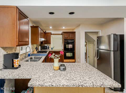 Tiny photo for 9221 Mandell Road, Perrysburg, OH 43551 (MLS # 10011096)