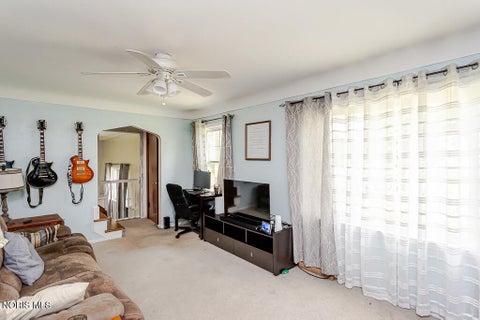 Tiny photo for 9221 Mandell Road, Perrysburg, OH 43551 (MLS # 10011096)