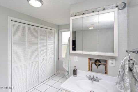 Tiny photo for 9221 Mandell Road, Perrysburg, OH 43551 (MLS # 10011096)