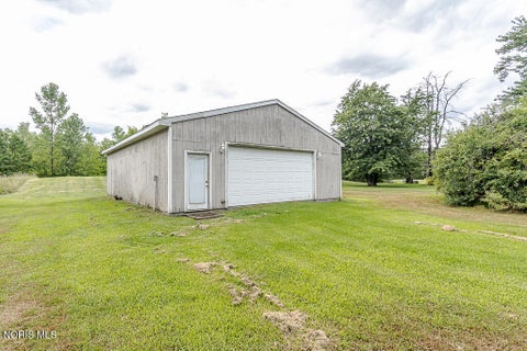 Tiny photo for 9221 Mandell Road, Perrysburg, OH 43551 (MLS # 10011096)