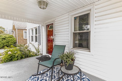 Tiny photo for 2236 Beaufort Avenue, Toledo, OH 43613 (MLS # 10013800)