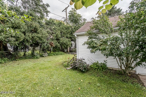 Tiny photo for 2236 Beaufort Avenue, Toledo, OH 43613 (MLS # 10013800)