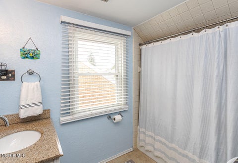 Tiny photo for 2236 Beaufort Avenue, Toledo, OH 43613 (MLS # 10013800)
