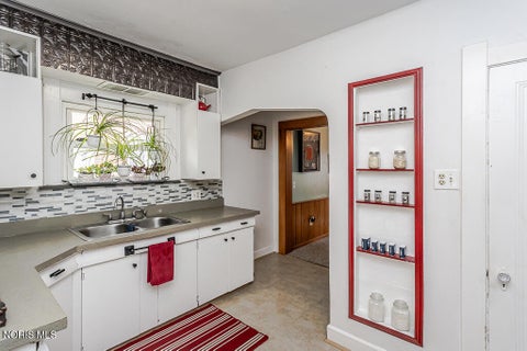 Tiny photo for 2236 Beaufort Avenue, Toledo, OH 43613 (MLS # 10013800)