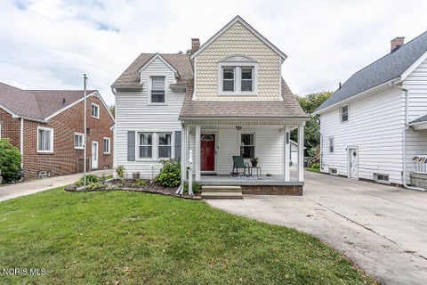 Photo of 2236 Beaufort Avenue, Toledo, OH 43613 (MLS # 10013800)