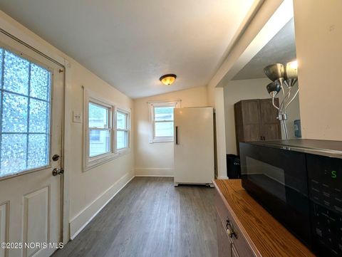 Tiny photo for 648 Riverside Avenue, Defiance, OH 43512 (MLS # 10002525)