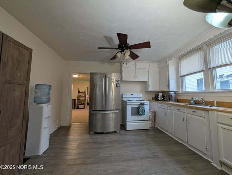 Tiny photo for 648 Riverside Avenue, Defiance, OH 43512 (MLS # 10002525)