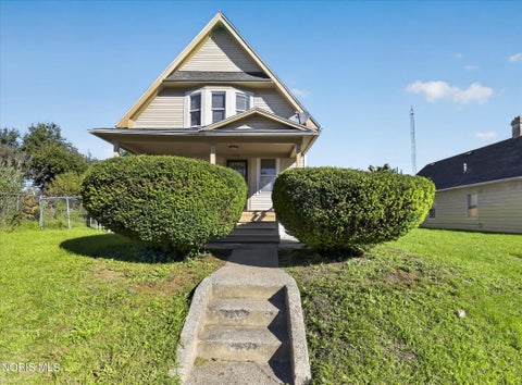 Tiny photo for 1126 Indiana Avenue, Toledo, OH 43607 (MLS # 10014385)