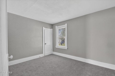 Tiny photo for 1126 Indiana Avenue, Toledo, OH 43607 (MLS # 10014385)