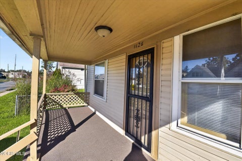 Tiny photo for 1126 Indiana Avenue, Toledo, OH 43607 (MLS # 10014385)