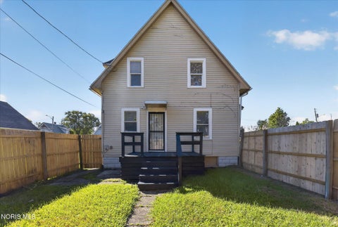 Tiny photo for 1126 Indiana Avenue, Toledo, OH 43607 (MLS # 10014385)