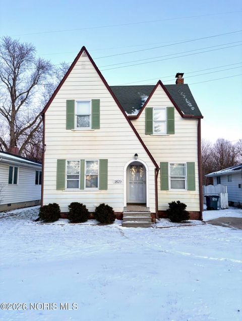 Photo of 1829 Meadowlark Avenue, Toledo, OH 43614 (MLS # 10003320)