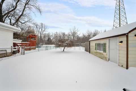 Tiny photo for 1829 Meadowlark Avenue, Toledo, OH 43614 (MLS # 10003320)