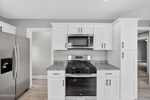 Tiny photo for 8040 Jerusalem Road, Oregon, OH 43616 (MLS # 10006843)