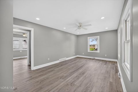 Tiny photo for 8040 Jerusalem Road, Oregon, OH 43616 (MLS # 10006843)