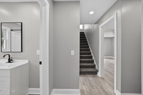 Tiny photo for 8040 Jerusalem Road, Oregon, OH 43616 (MLS # 10006843)