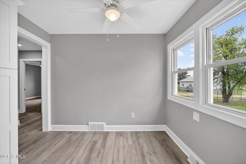 Tiny photo for 8040 Jerusalem Road, Oregon, OH 43616 (MLS # 10006843)