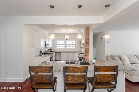 Tiny photo for 610 Wallace Avenue, Bowling Green, OH 43402 (MLS # 10004043)