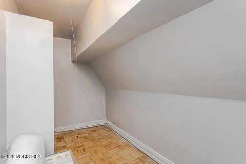 Tiny photo for 610 Wallace Avenue, Bowling Green, OH 43402 (MLS # 10004043)